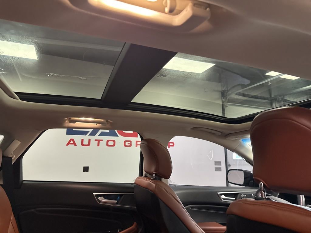 Used 2019 Ford Edge Titanium w/ Equipment Group 301A image 38