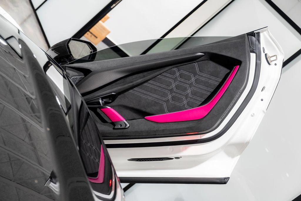 Used 2025 Lamborghini Revuelto AWD/4WD image 75
