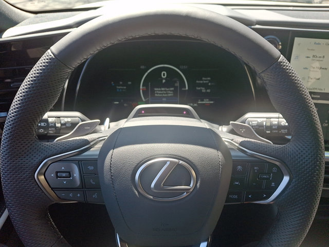 New 2026 Lexus TX 500h AWD image 11