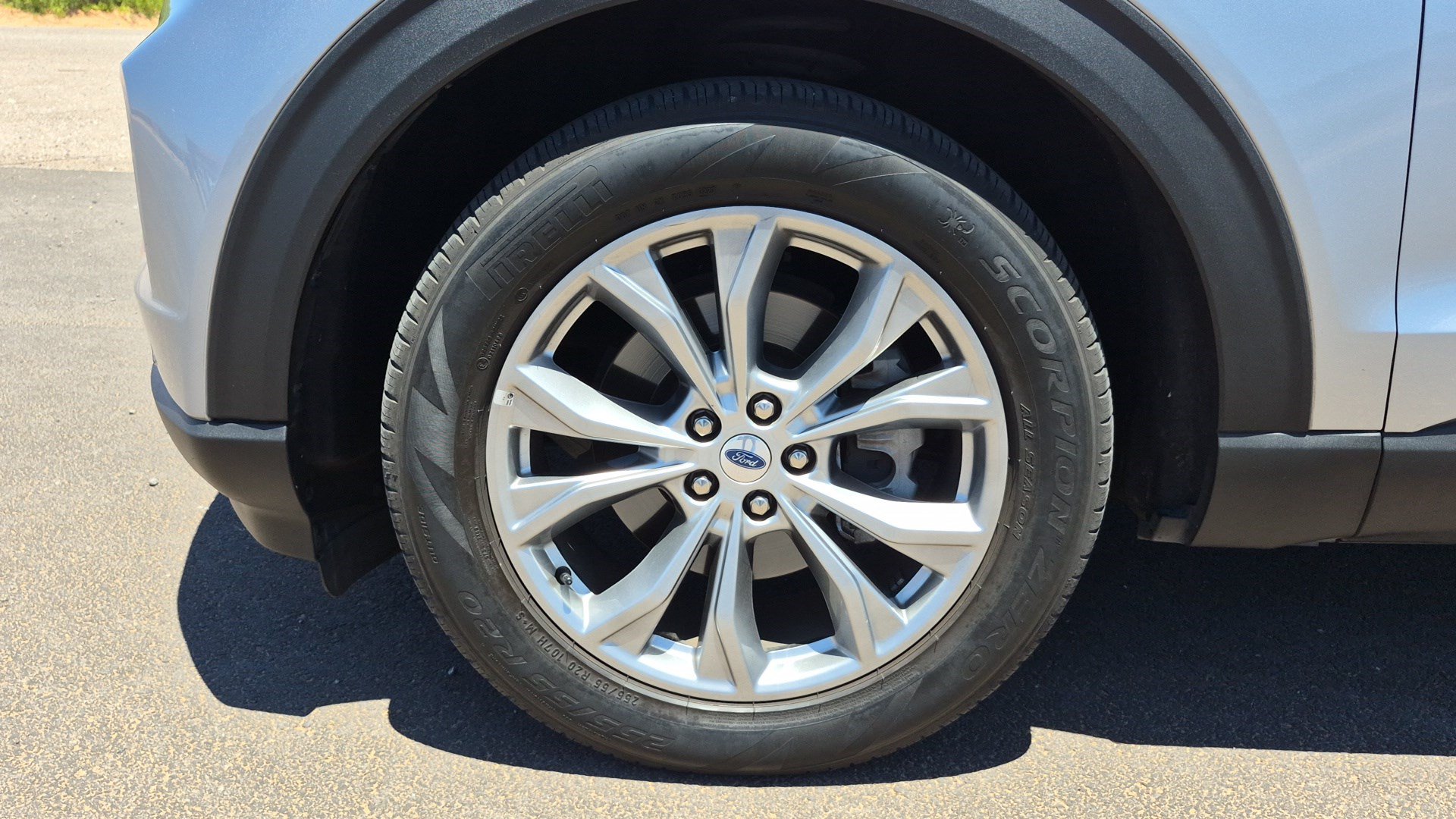 Used 2023 Ford Explorer Limited RWD image 12