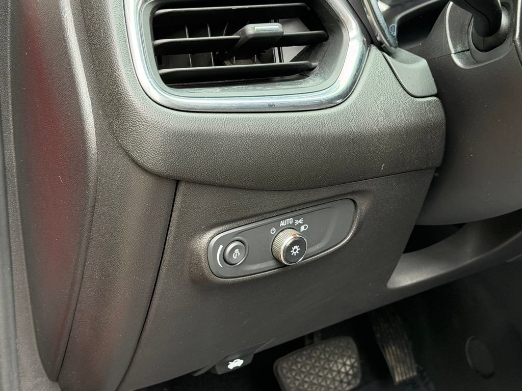 Used 2022 Chevrolet Equinox LT FWD image 28