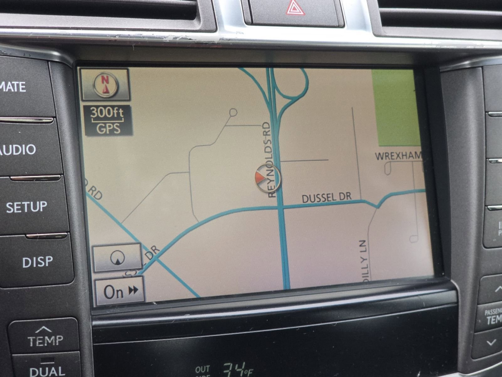 Used 2011 Lexus LS 460 L w/ Luxury Pkg image 4