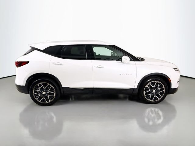Used 2024 Chevrolet Blazer Premier w/ Enhanced Convenience Package AWD/4WD image 8