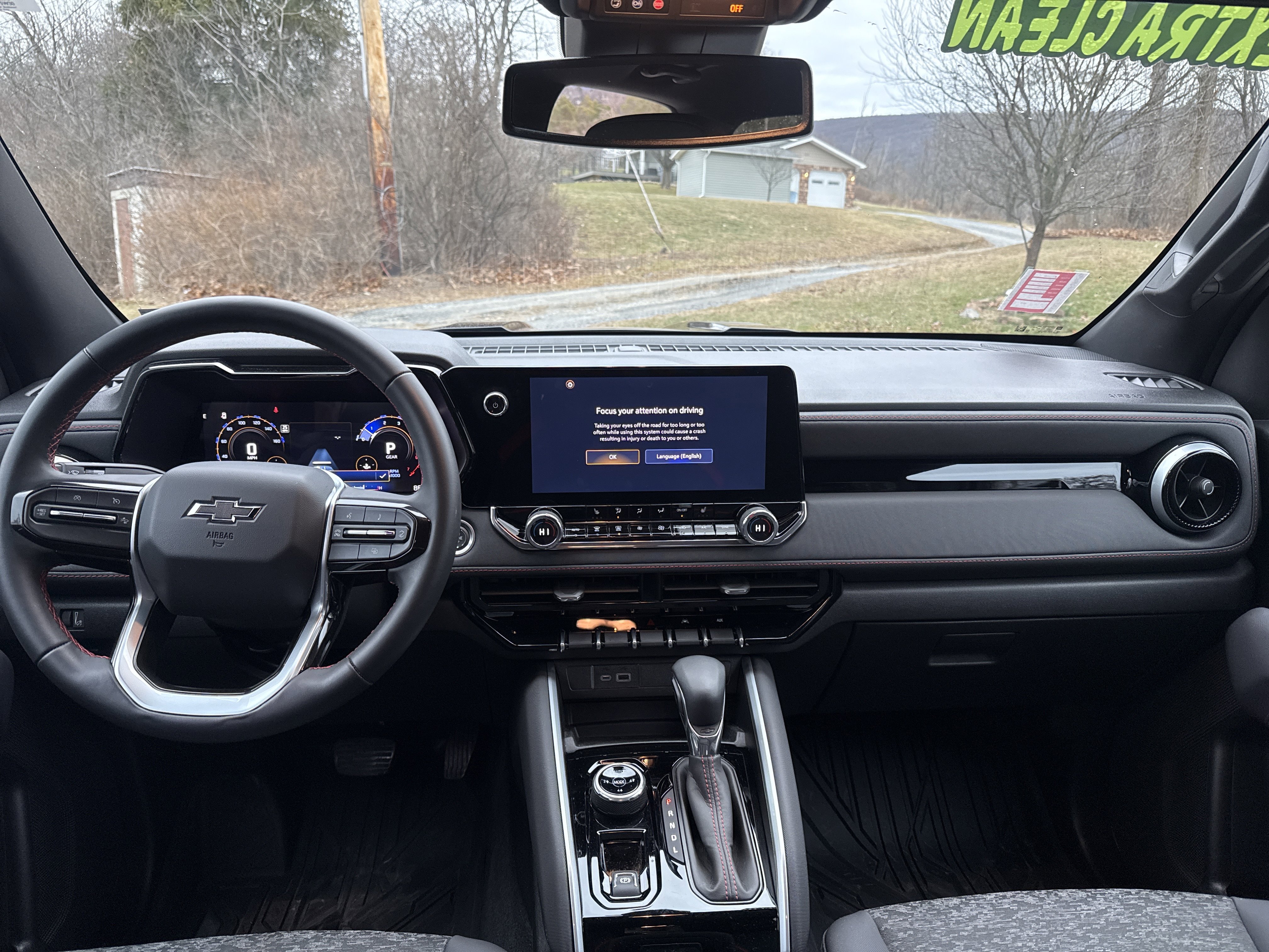 Used 2025 Chevrolet Colorado Z71 w/ Midnight Edition image 13