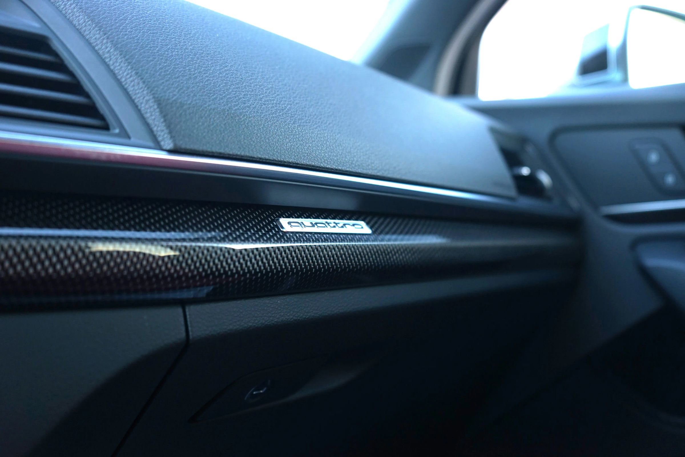 Used 2018 Audi SQ5 Premium Plus w/ S Sport Package image 31