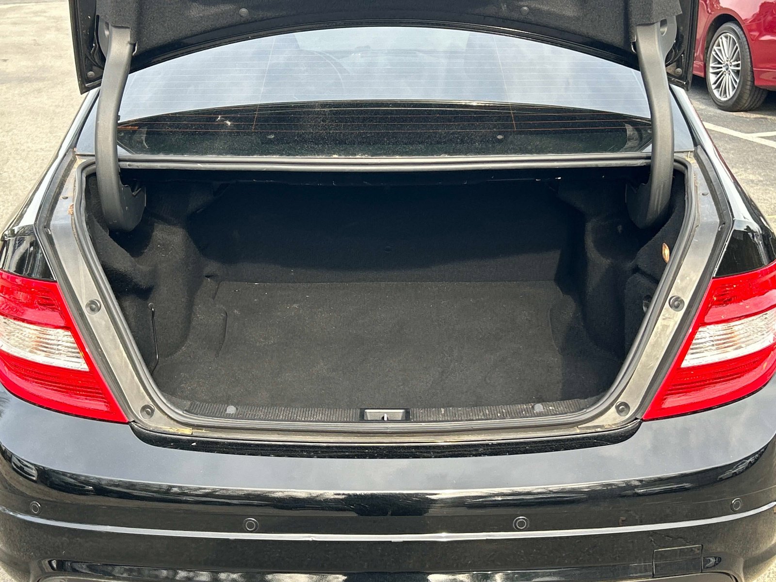 Used 2009 Mercedes-Benz C 300 4MATIC Sedan image 12
