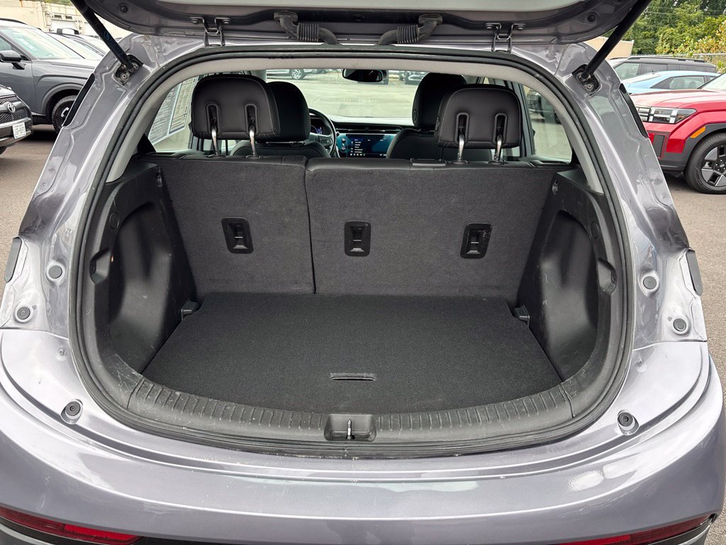 Used 2023 Chevrolet Bolt LT w/ Infotainment Package FWD image 24