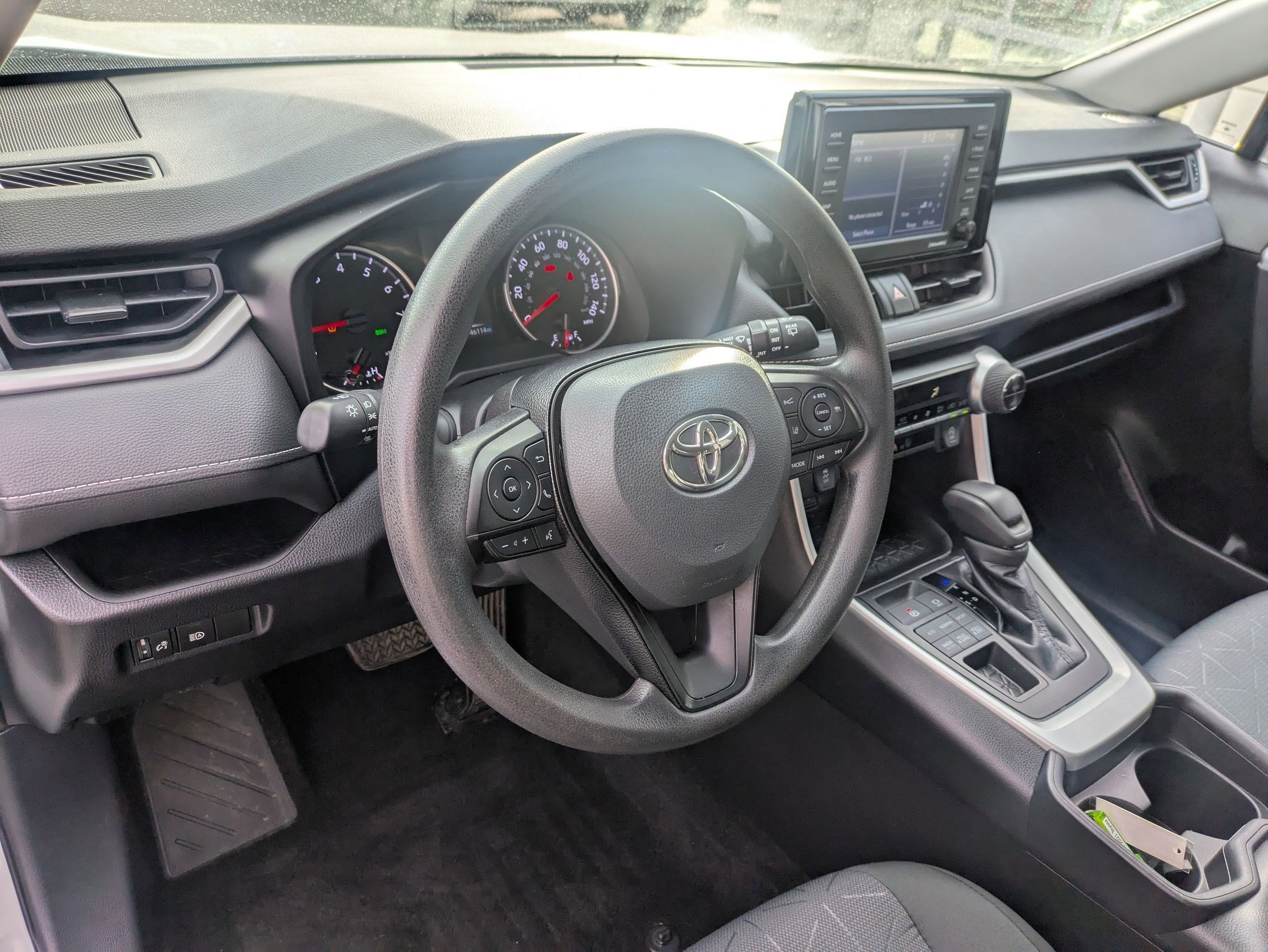 Used 2021 Toyota RAV4 XLE w/ Carpet Mat Package (TMS) image 15