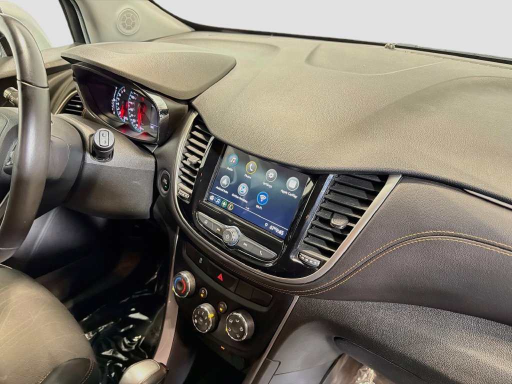 Used 2019 Chevrolet Trax LT w/ LT Convenience Package FWD image 25