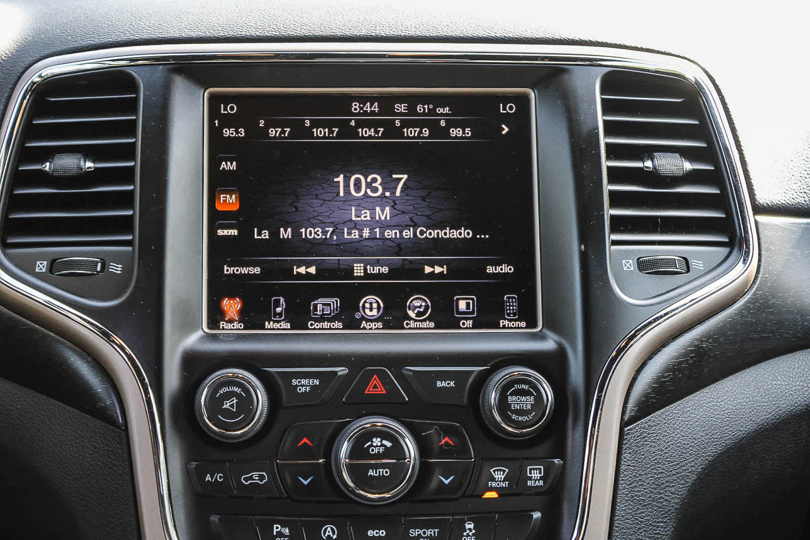 Used 2017 Jeep Grand Cherokee Laredo w/ Quick Order Package 23E image 14