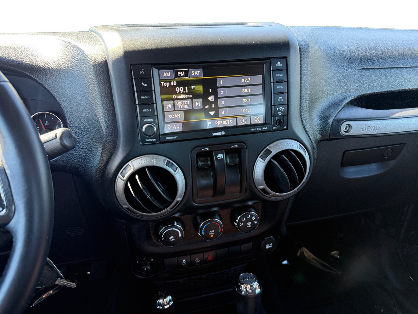 Used 2016 Jeep Wrangler Sport w/ Quick Order Package 24S AWD/4WD image 12