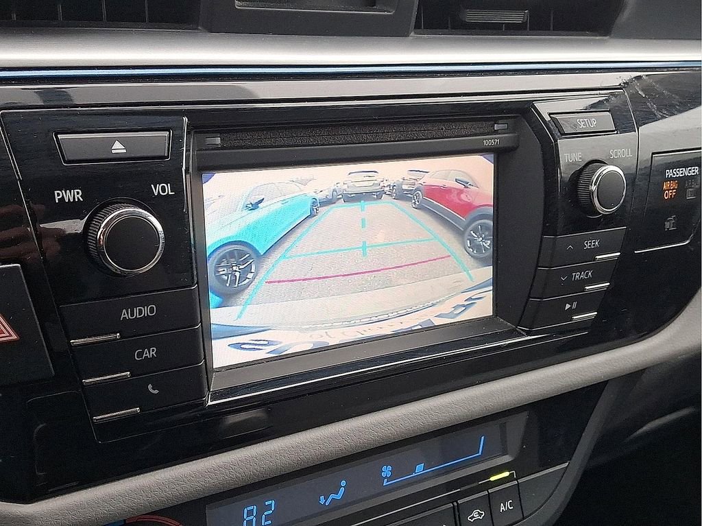 Used 2016 Toyota Corolla LE image 19