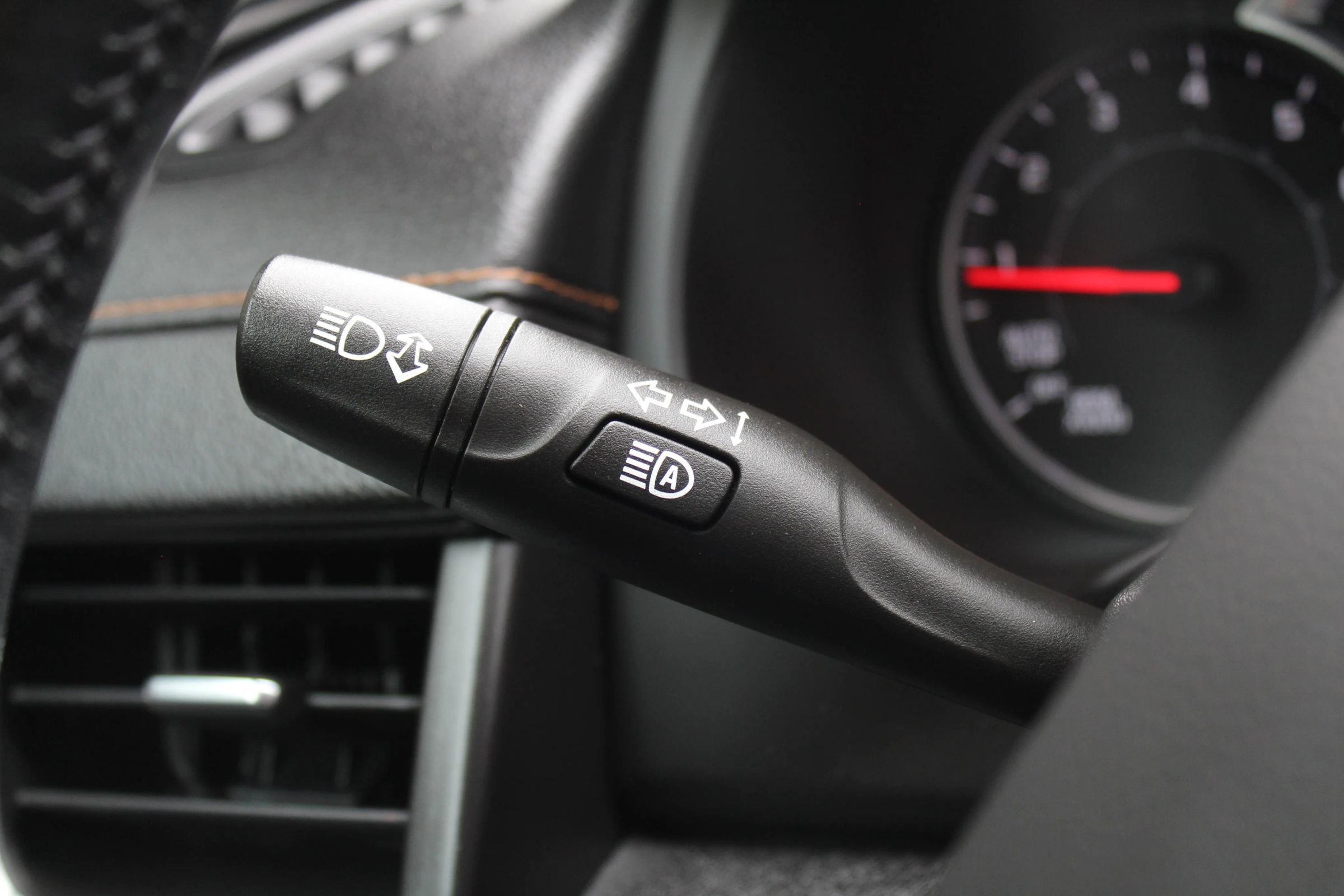 Used 2019 GMC Terrain SLT w/ Preferred Package image 31