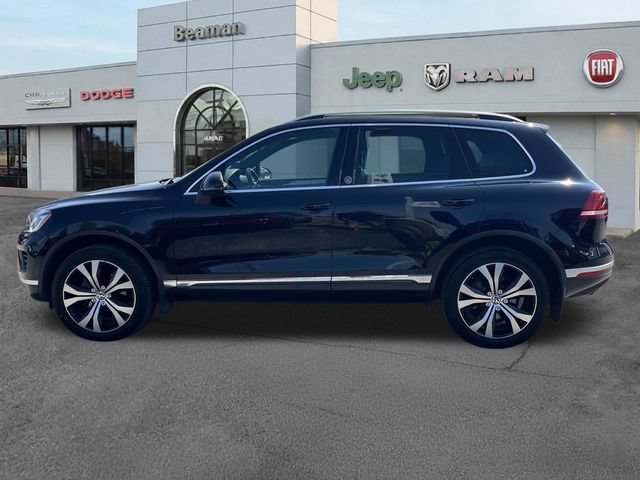 Used 2017 Volkswagen Touareg Wolfsburg Edition AWD/4WD image 4