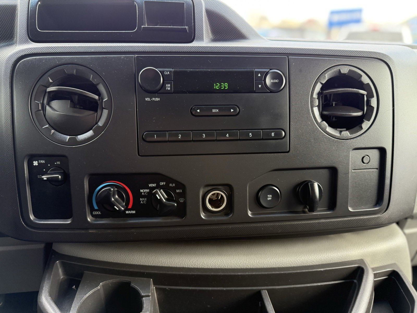 Used 2011 Ford E-250 and Econoline 250 w/ PWR Group image 14