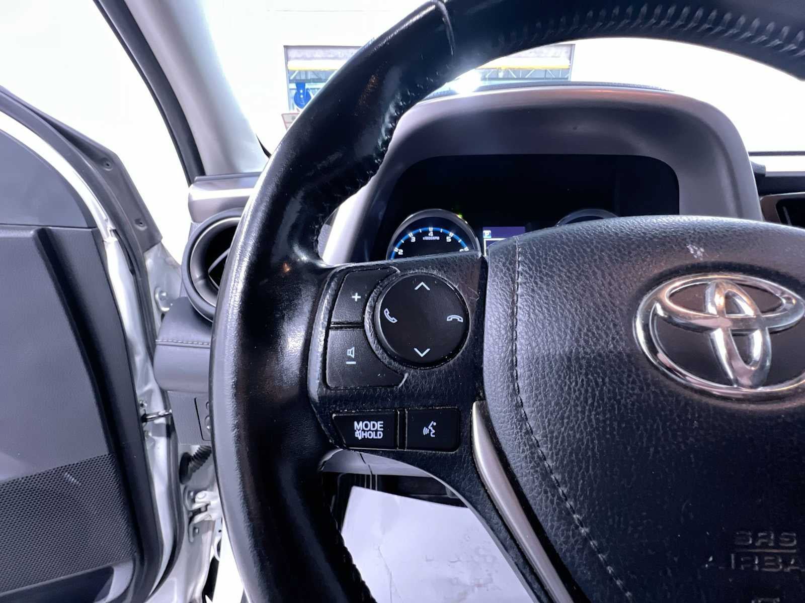 Used 2018 Toyota RAV4 Limited w/ All Weather Liner Package AWD/4WD image 20