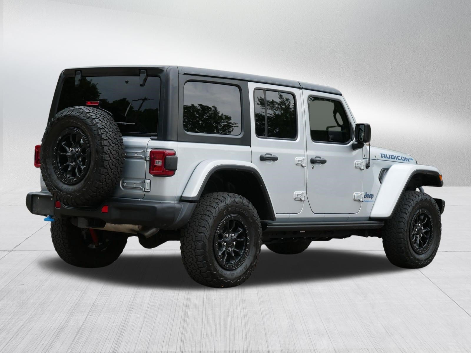 Used 2023 Jeep Wrangler Unlimited Rubicon 4xe AWD/4WD image 7