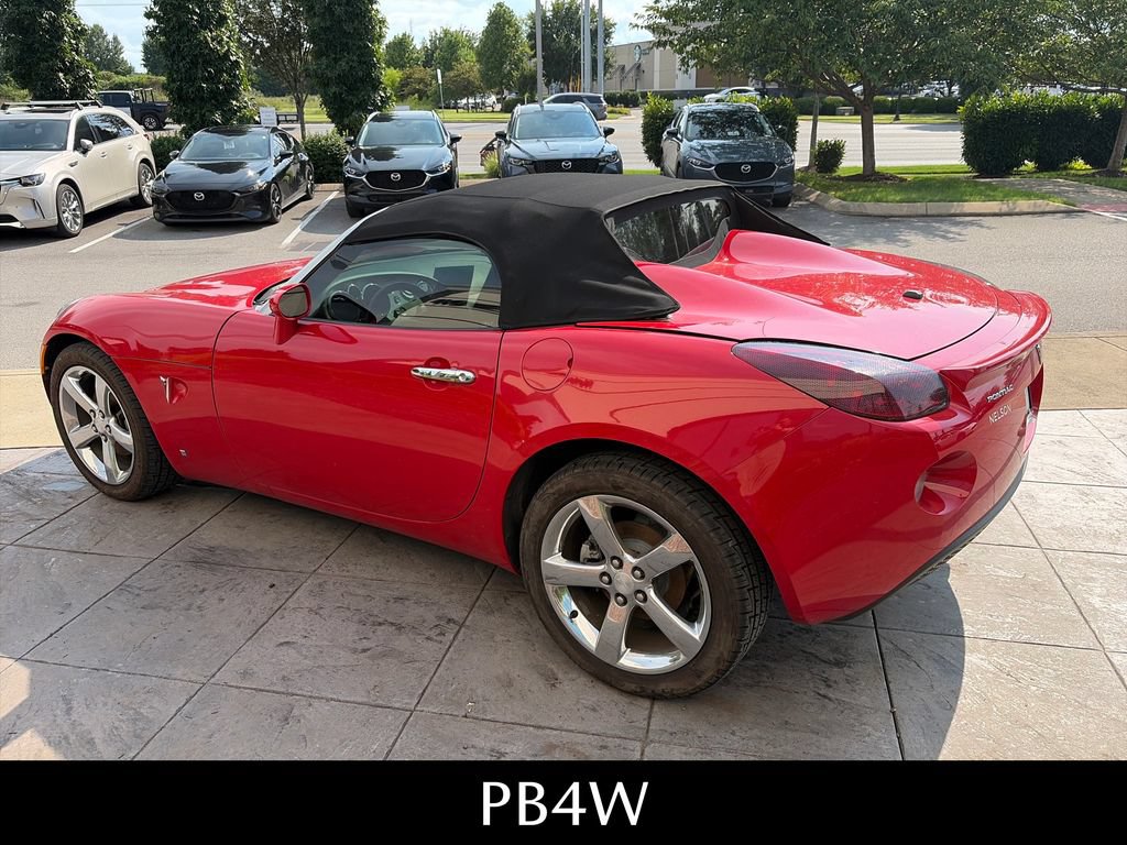 Used 2007 Pontiac Solstice Convertible w/ Premium Package RWD image 8