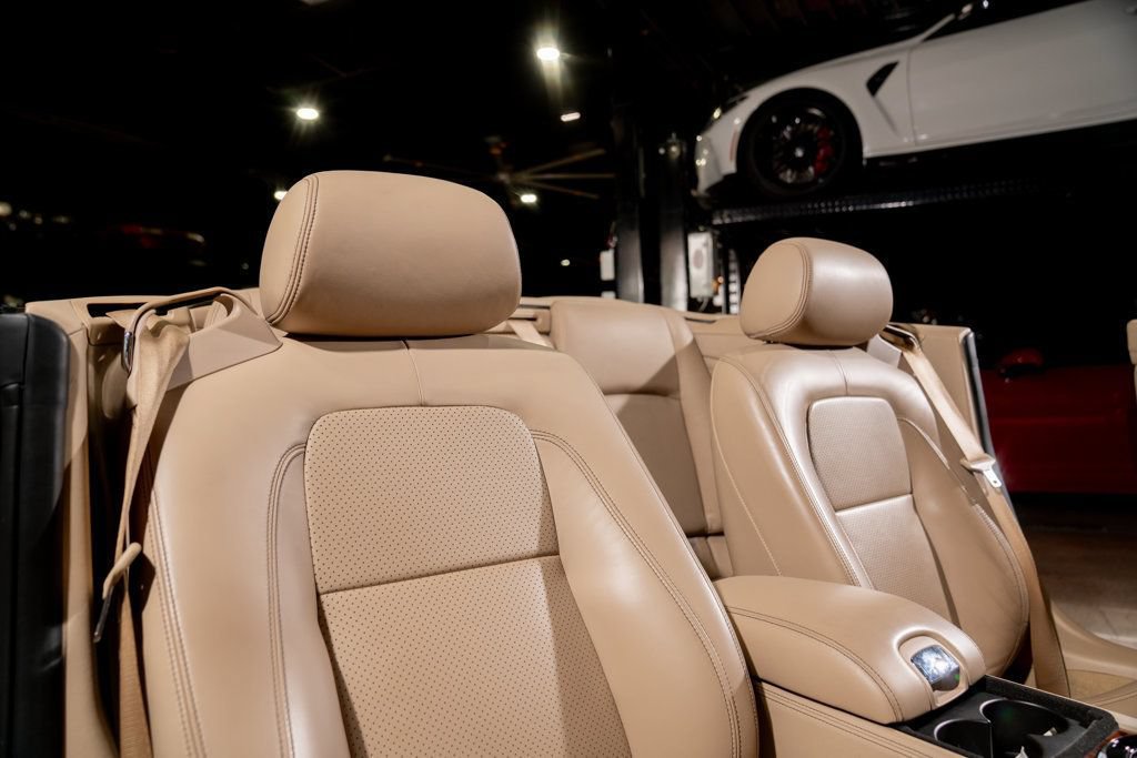 Used 2010 Jaguar XK Convertible RWD image 31