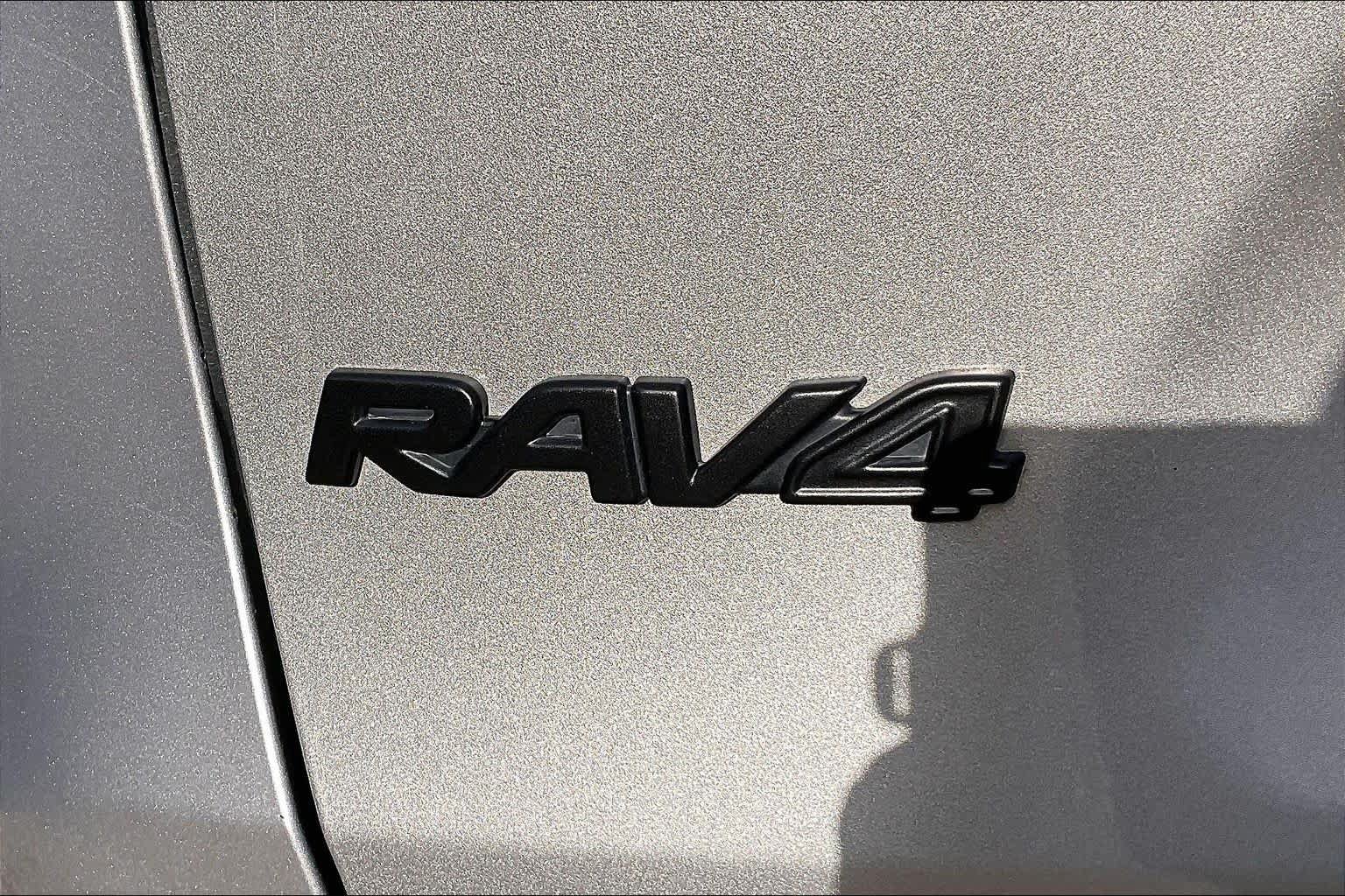 Used 2025 Toyota RAV4 LE FWD image 13