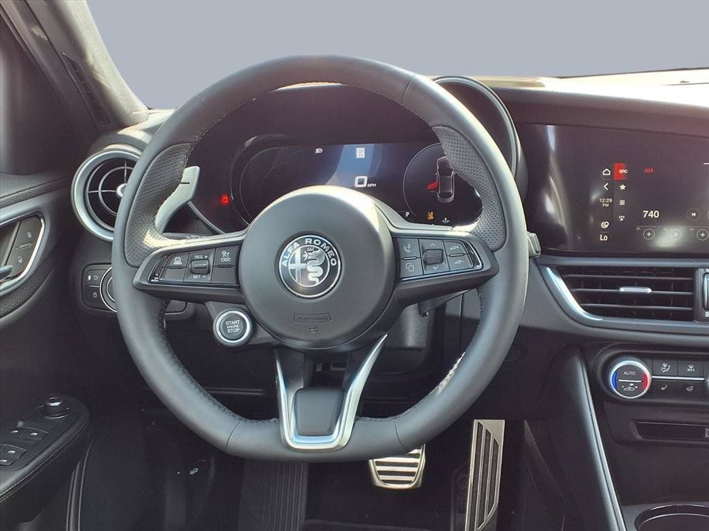 New 2025 Alfa Romeo Giulia RWD image 11
