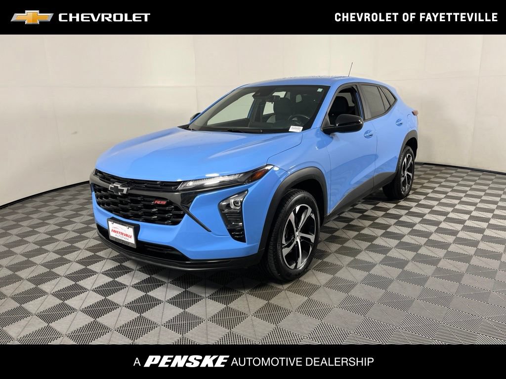 Certified 2024 Chevrolet Trax RS FWD image 1