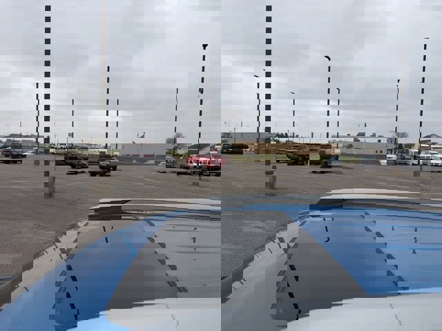 Used 2018 Toyota RAV4 XLE image 4