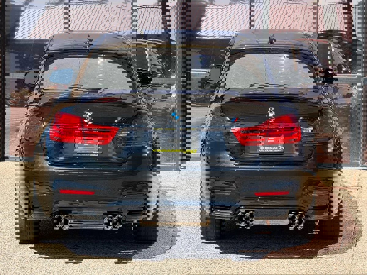 Used 2017 BMW M4 Coupe image 10