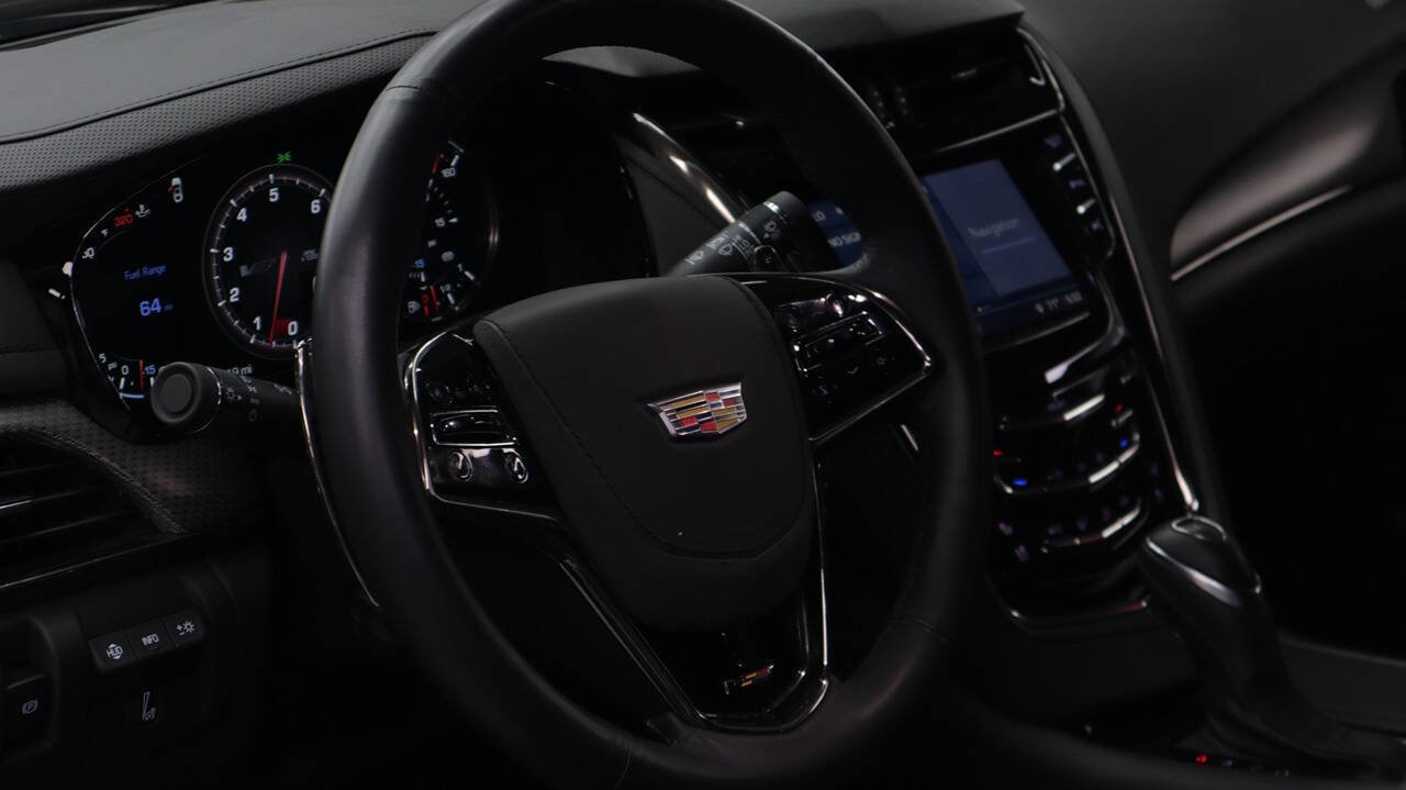 Used 2019 Cadillac CTS V w/ Luxury Package image 18