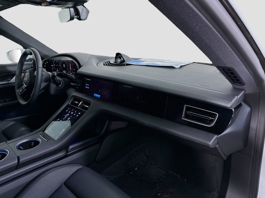 New 2025 Porsche Taycan 4S image 30