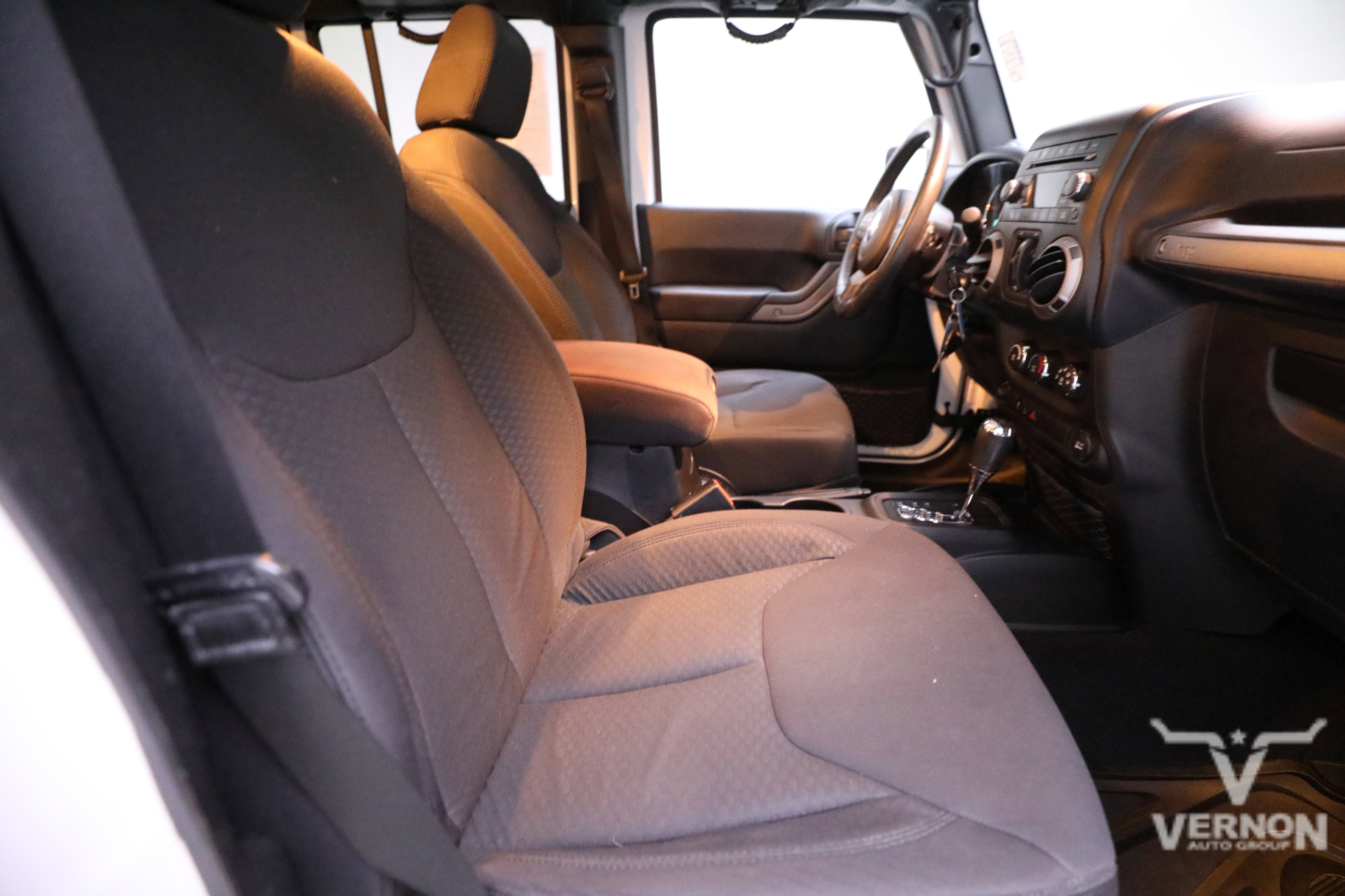 Used 2013 Jeep Wrangler Unlimited Sport image 11