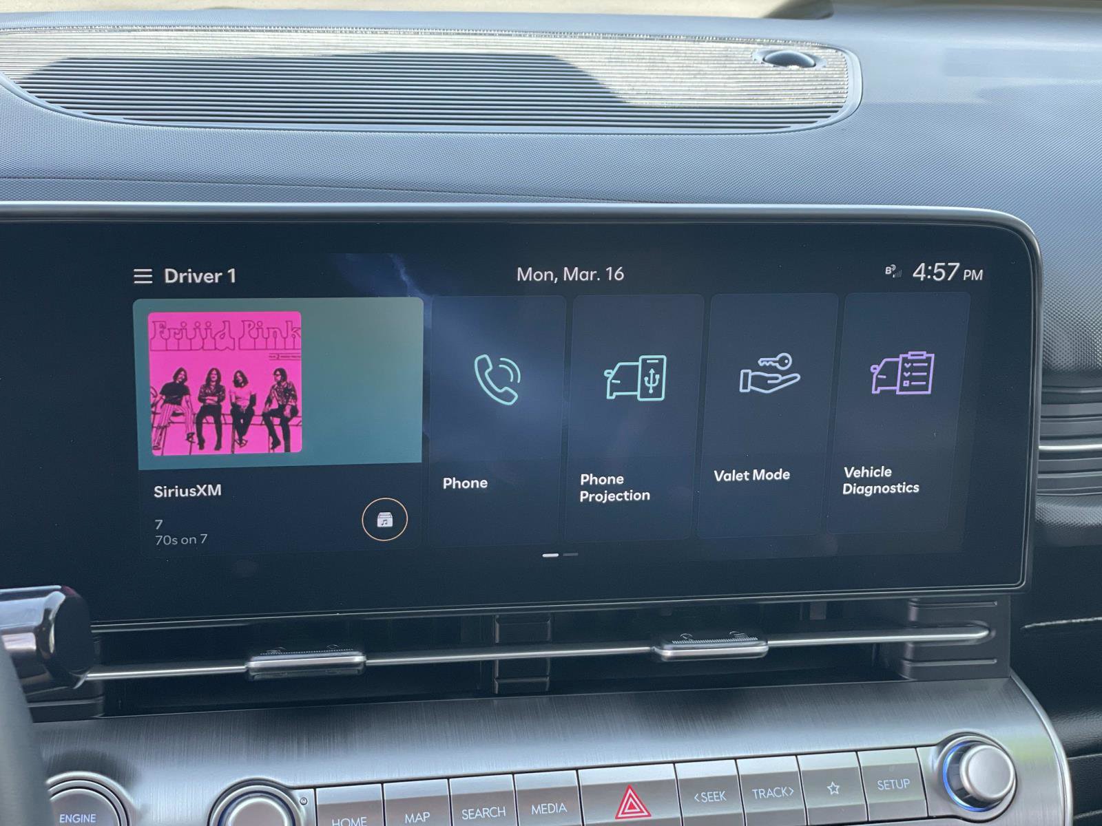 Certified 2025 Hyundai Kona SEL image 10