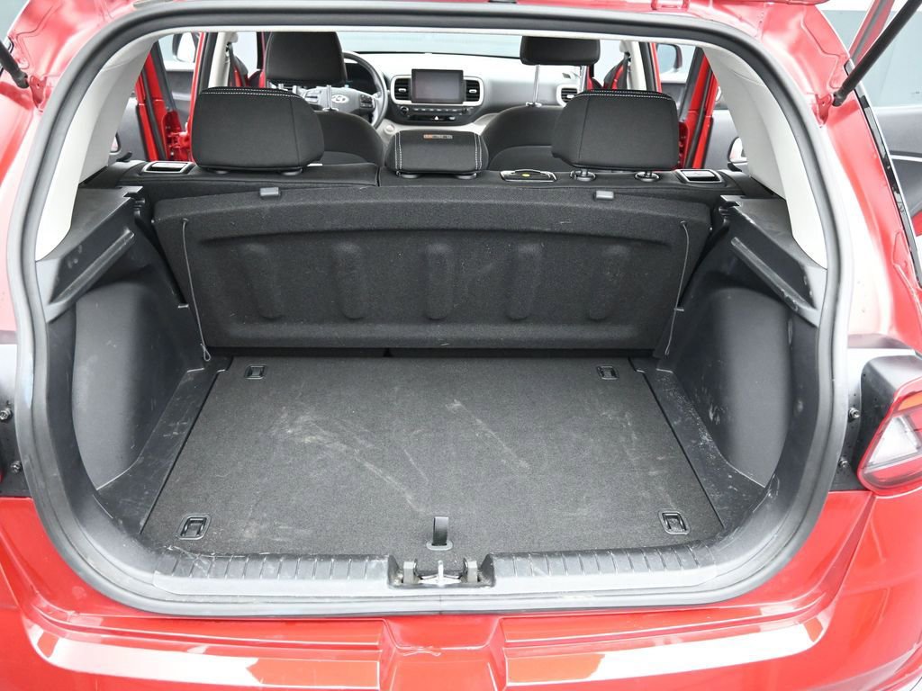 Used 2025 Hyundai Venue SEL image 51