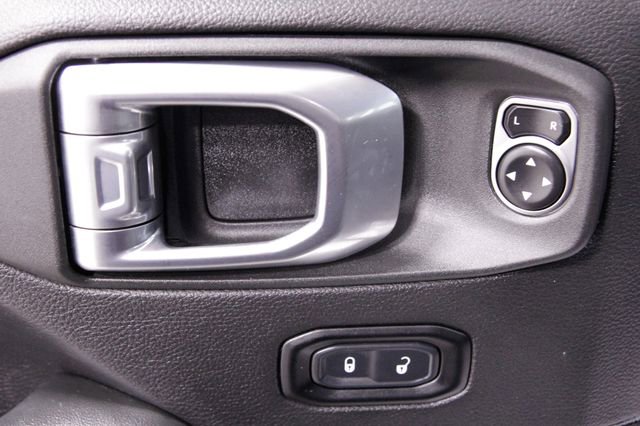 Used 2024 Jeep Wrangler Unlimited Sahara w/ Technology Group image 21