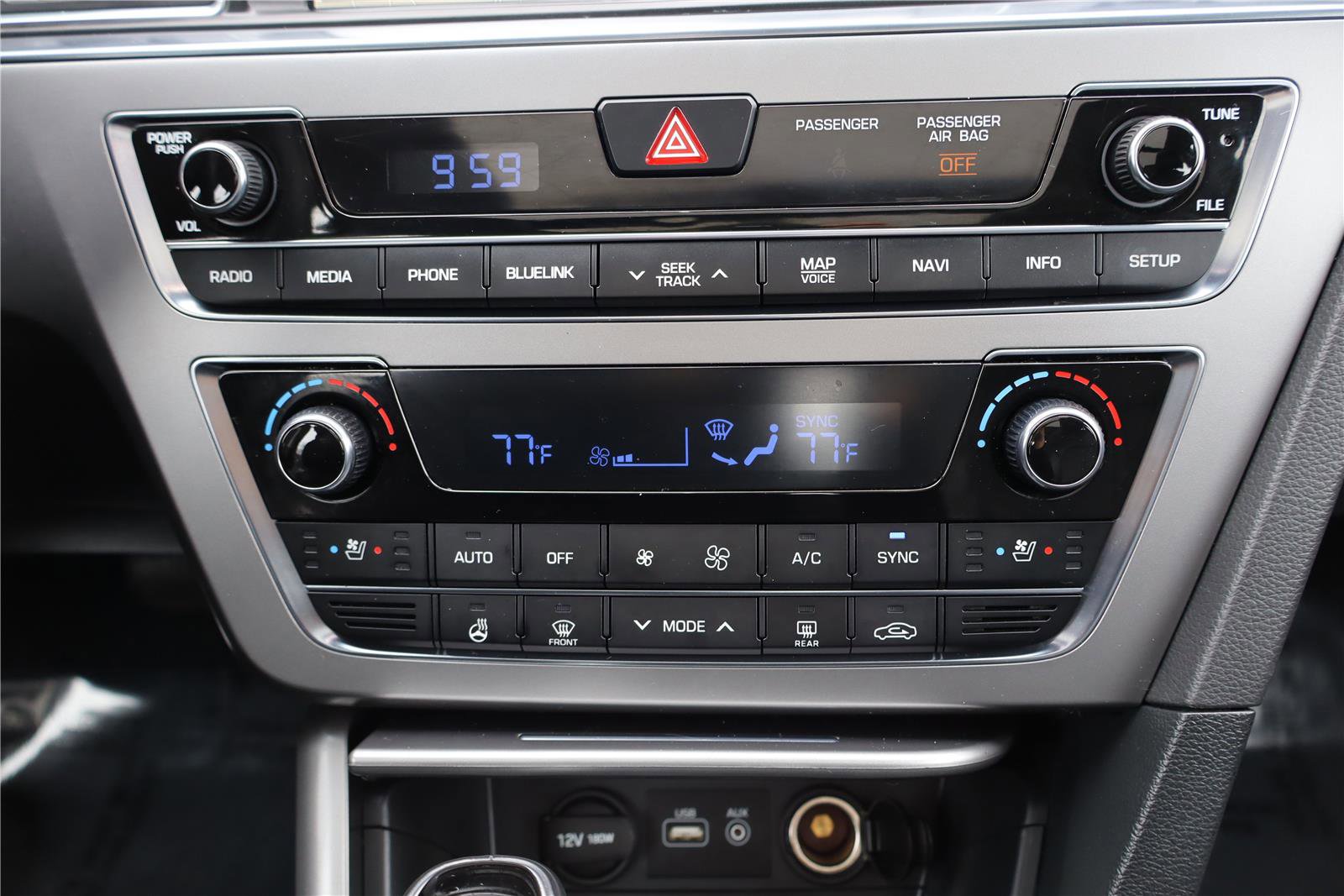 Used 2015 Hyundai Sonata Limited w/ Option Group 06 image 18