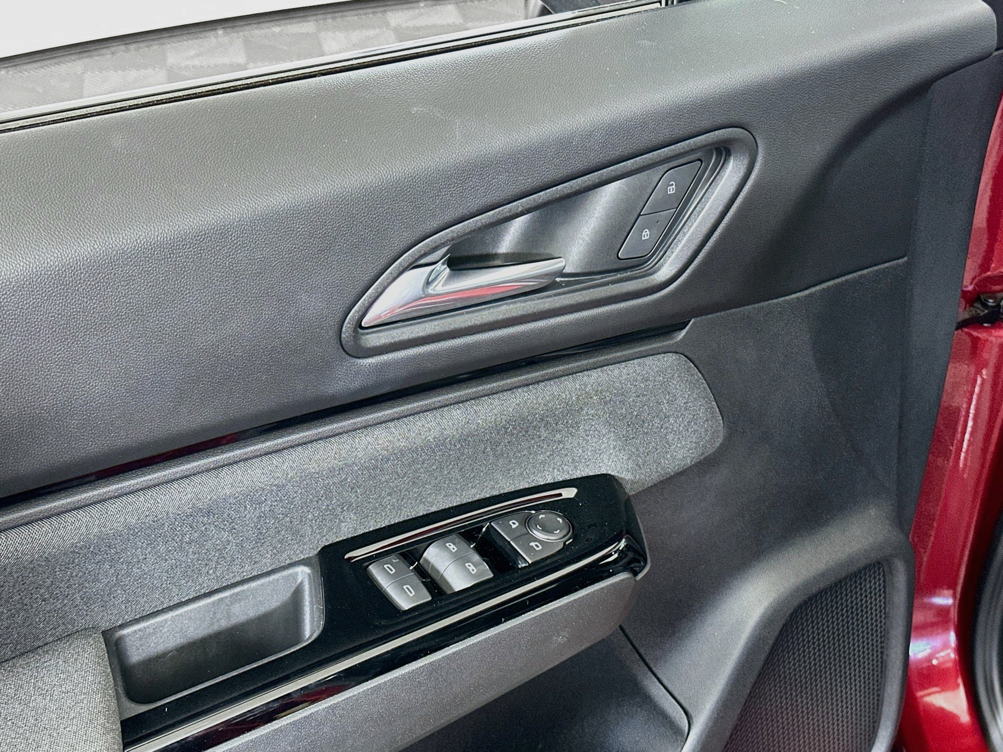 Used 2024 Honda Prologue EX image 15