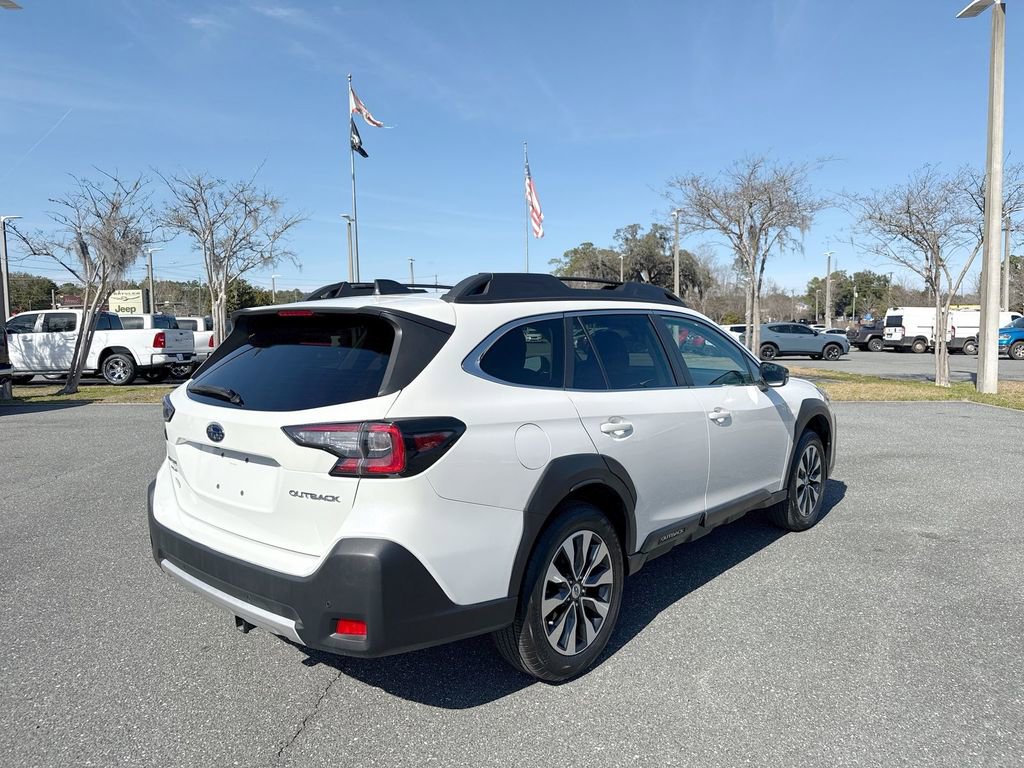 Used 2023 Subaru Outback Limited image 2