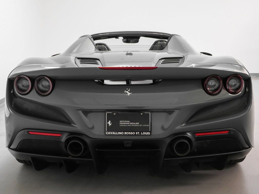 Used 2022 Ferrari F8 Tributo image 41