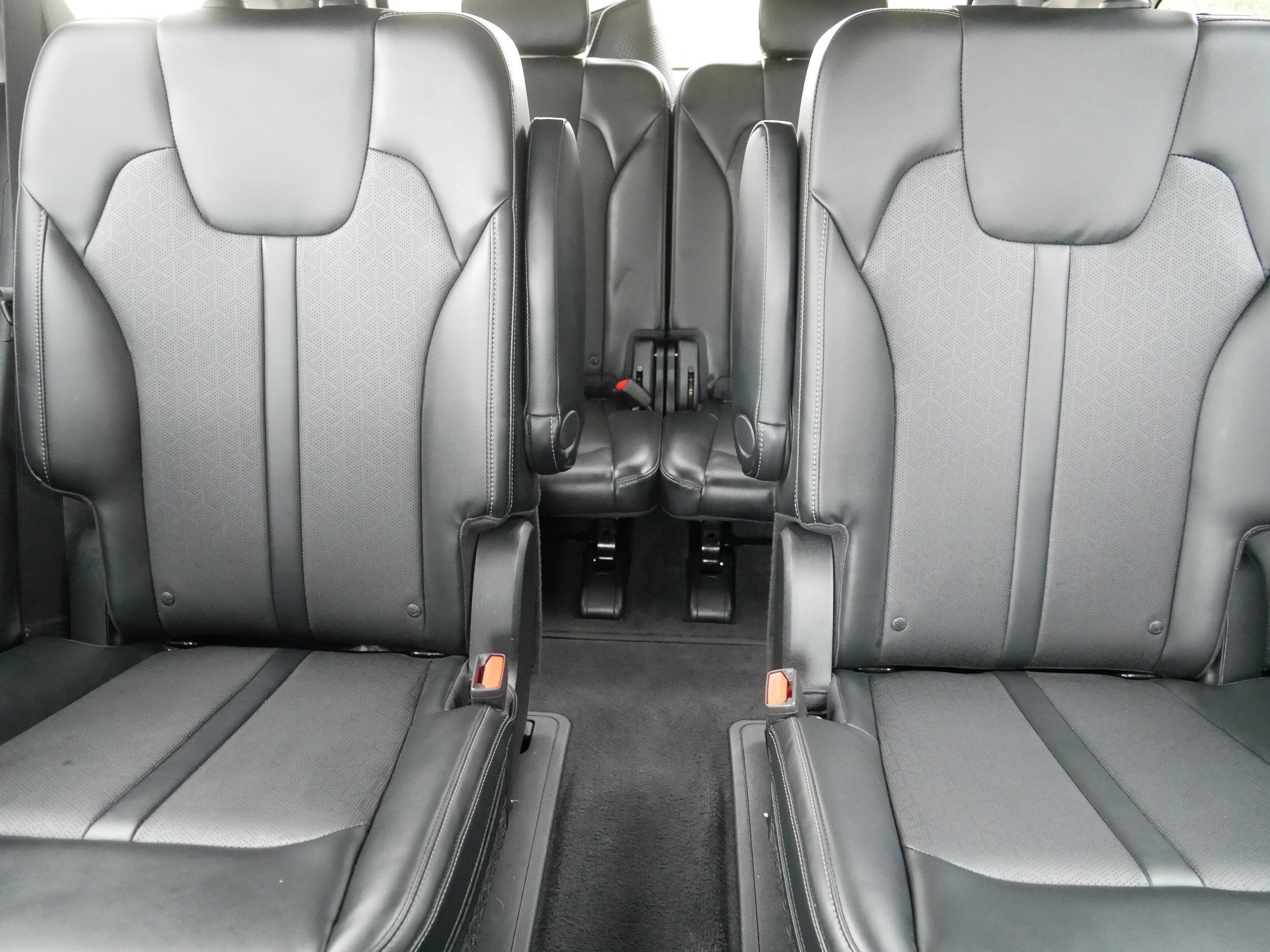 Certified 2021 Kia Sorento EX FWD image 13