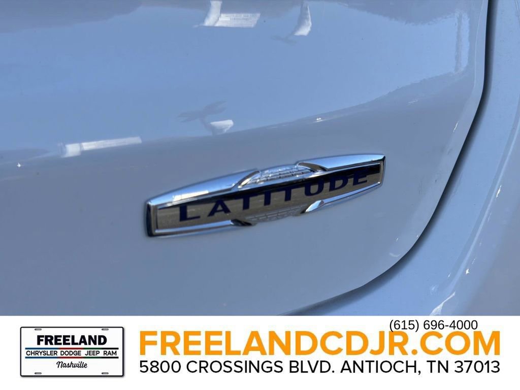 New 2026 Jeep Compass Latitude image 11