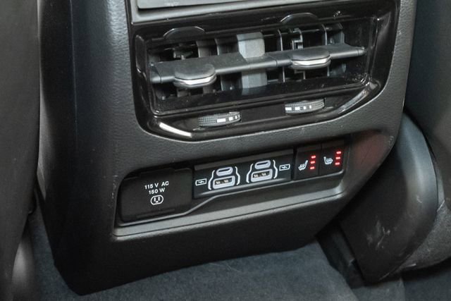 Certified 2023 Jeep Grand Cherokee Limited w/ Black Appearance Package image 19