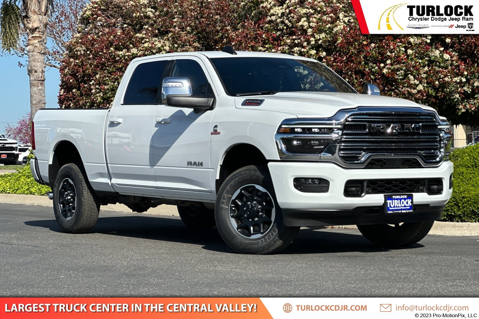 New 2025 RAM 2500 Laramie w/ Towing Technology Group