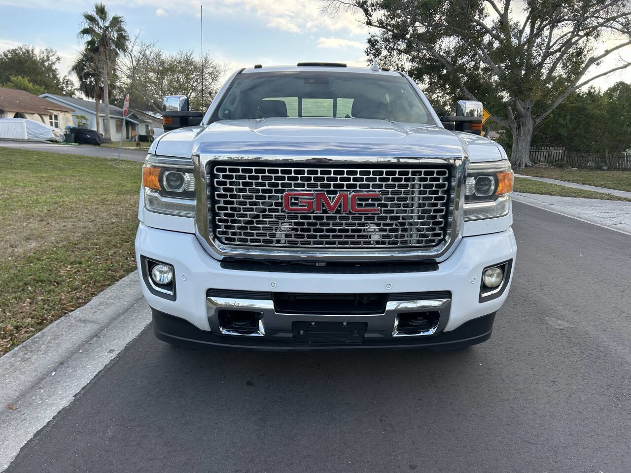 Used 2015 GMC Sierra 3500 Denali w/ Duramax Plus Package image 5