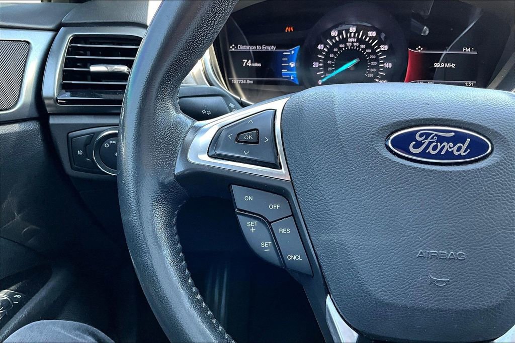 Used 2016 Ford Fusion SE image 6