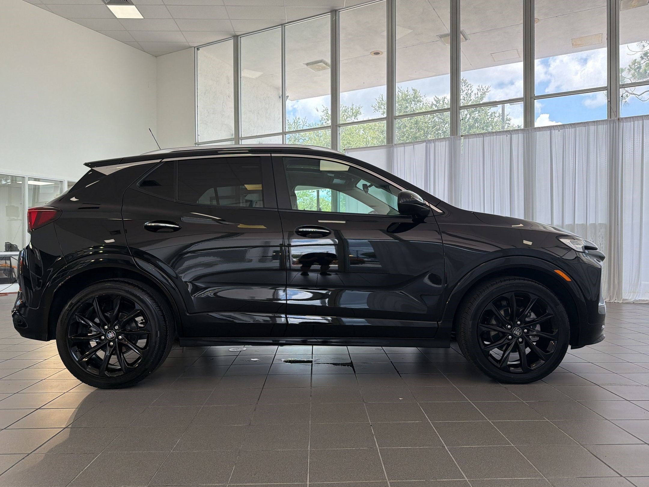Used 2024 Buick Encore GX Sport Touring w/ Experience Buick Package FWD image 8