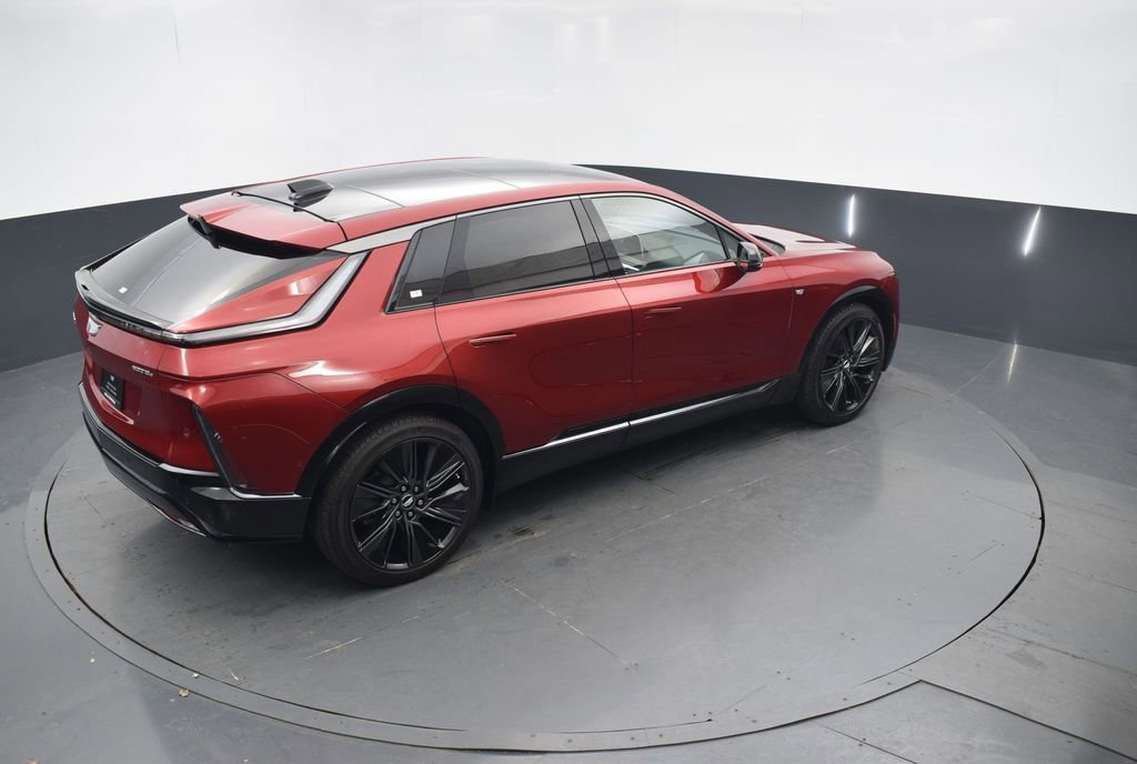 Certified 2024 Cadillac Lyriq Sport w/ Nappa Leather Package image 41