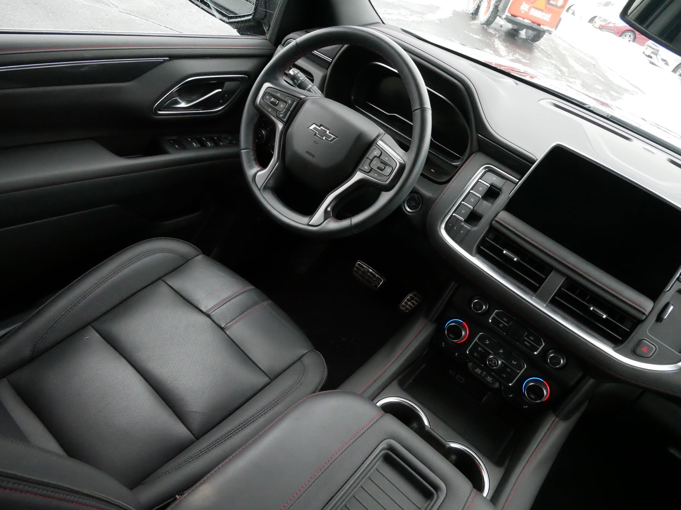 Used 2024 Chevrolet Tahoe RST w/ RST Performance Edition image 9