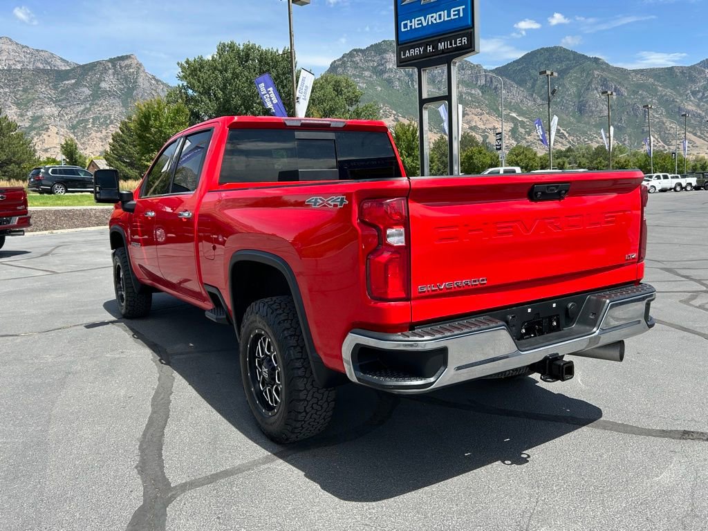 Used 2020 Chevrolet Silverado 3500 LTZ w/ LTZ Convenience Package image 12