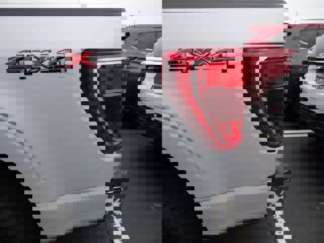 Used 2022 Ford F150 XLT w/ Equipment Group 302A High image 19