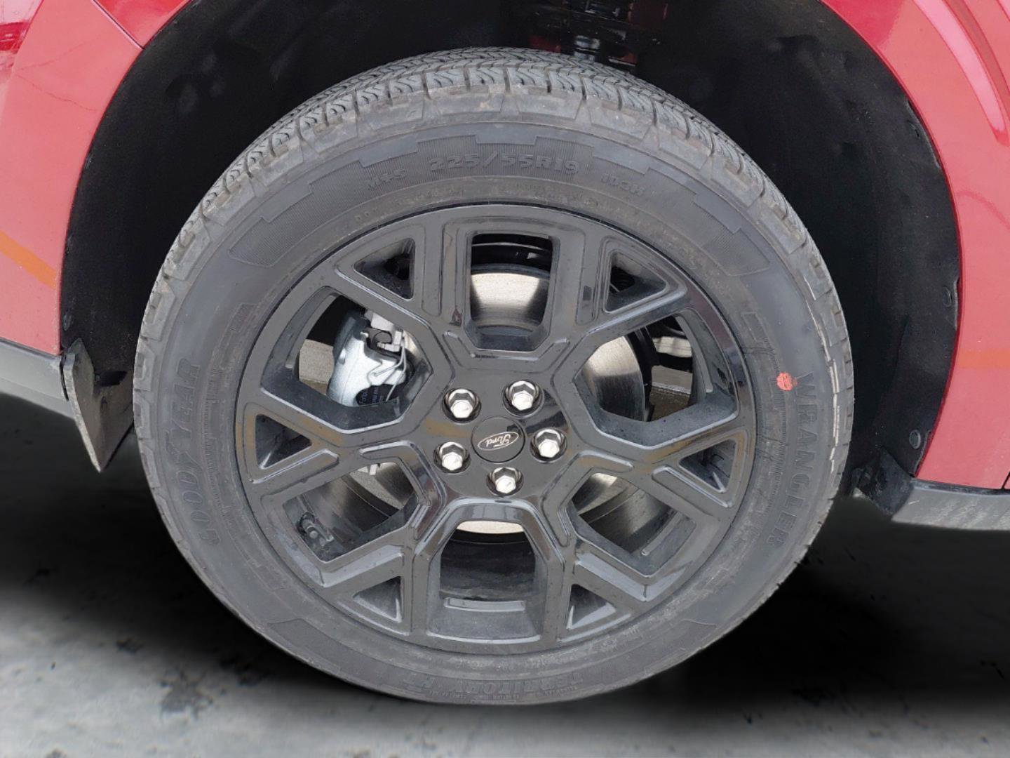 New 2026 Ford Maverick Lariat w/ Black Appearance Package image 10